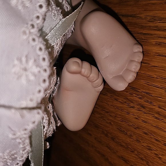 Yolanda's Picture Perfect Babies - Picture 3 of 9